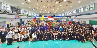 東南科大運動大會蔣南南董事長四國語言暖心圈粉 全校齊聚展現青春極限